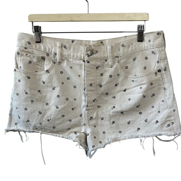 Madewell The Dadjean Denim Shorts  in Cream Daisy Drizzle Size 31 Gently Used - Picture 3 of 8